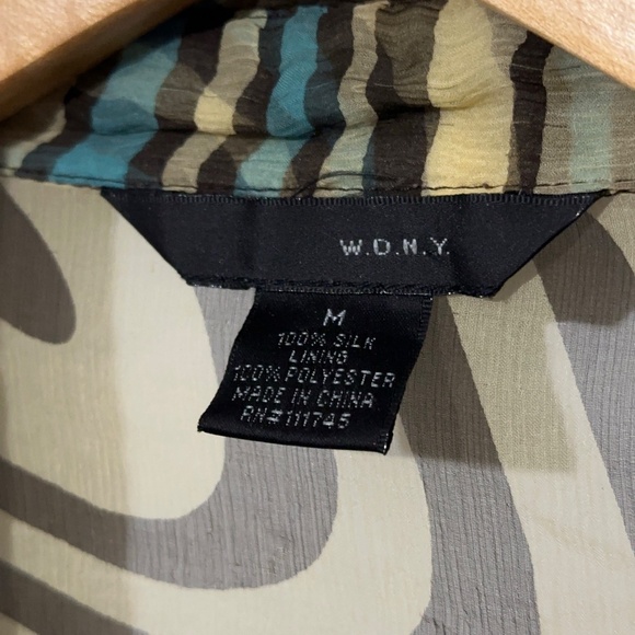 WDNY Silk Swirl Shirt Size Med Ruffle Front and Sleeve Autumn Office Work - Picture 6 of 7